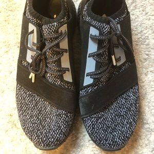 Under Armour Sneakers